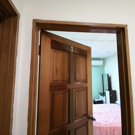 Cosy Homestay אולו טיראם מראה חיצוני תמונה