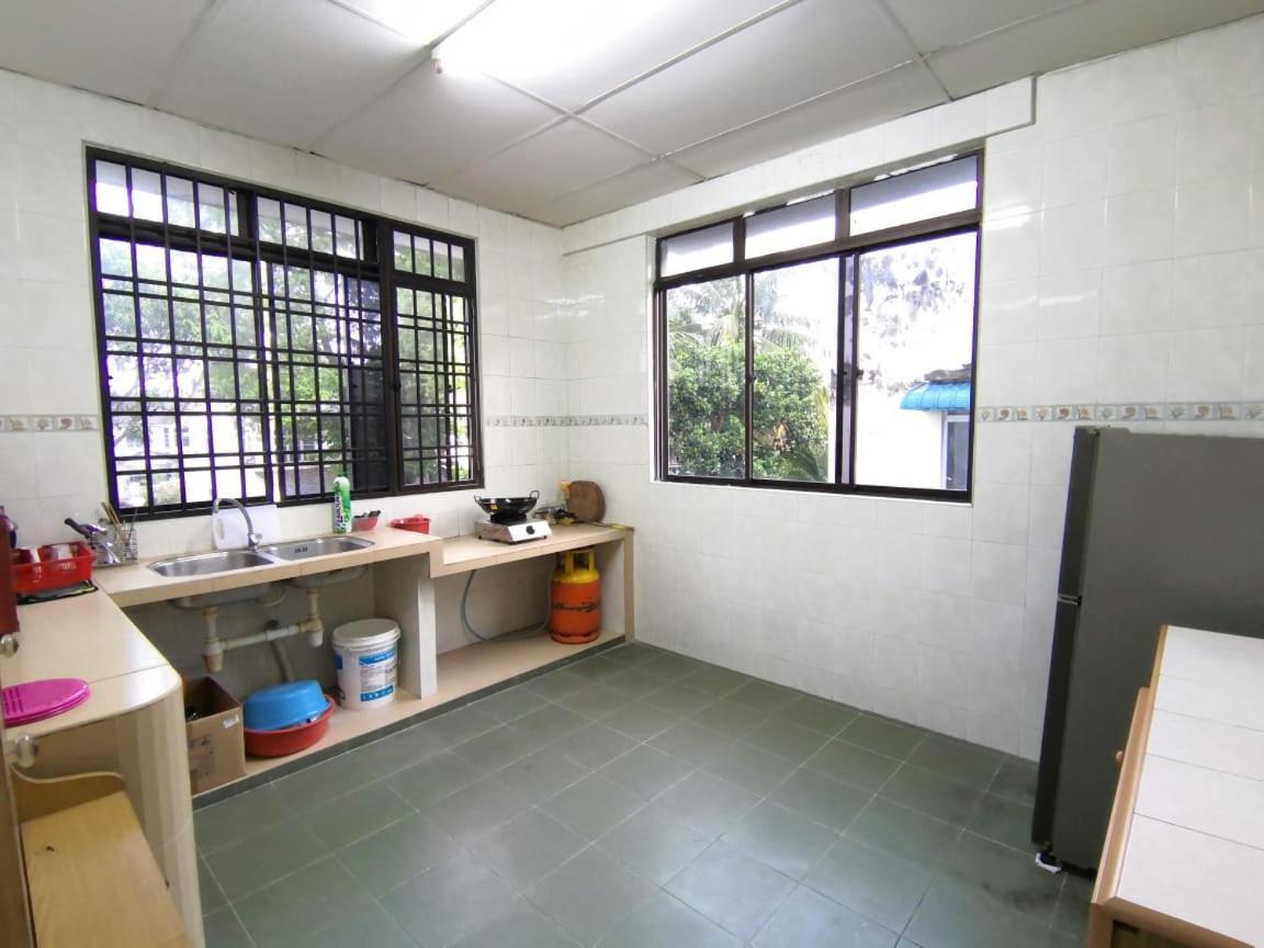 Cosy Homestay אולו טיראם מראה חיצוני תמונה