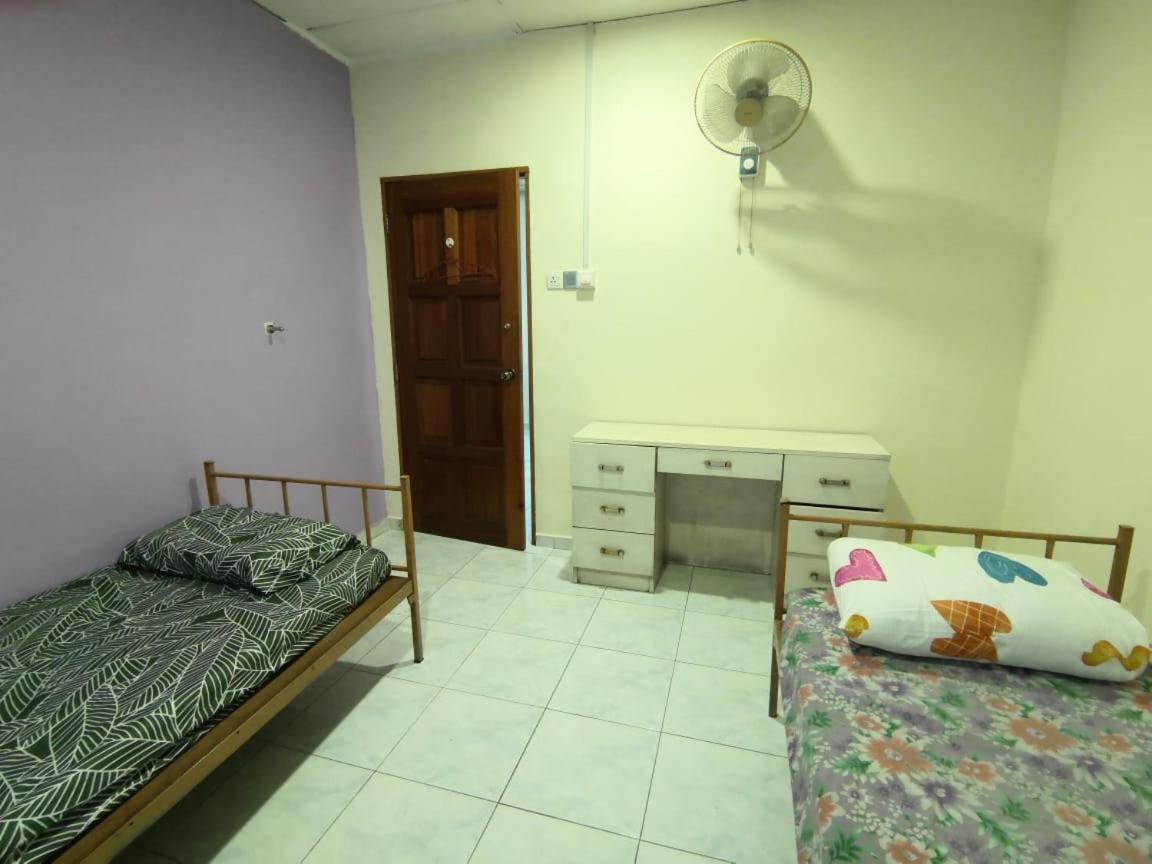 Cosy Homestay אולו טיראם מראה חיצוני תמונה